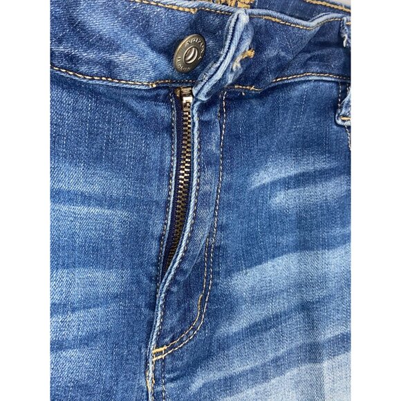 Arizona Jeans Distressed Juniors Size 19 Denim Blue Jean Shorts - Picture 7 of 8